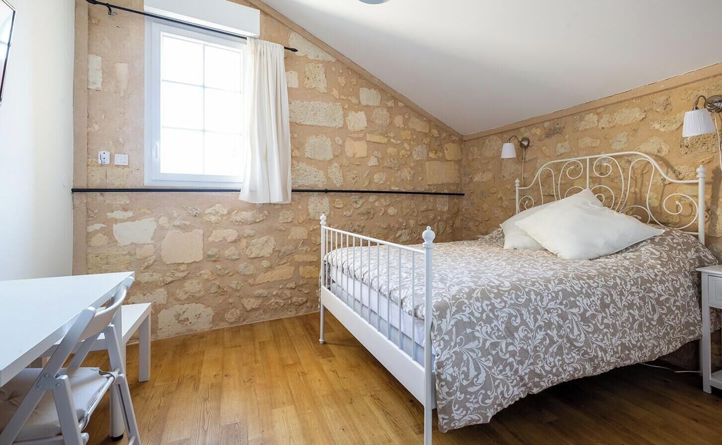 Hochwertige Bettwaren, schallisolierte Zimmer, Bügeleisen/Bügelbrett