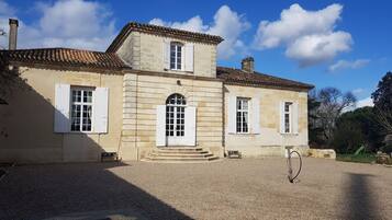Façade de lâhĂ©bergement