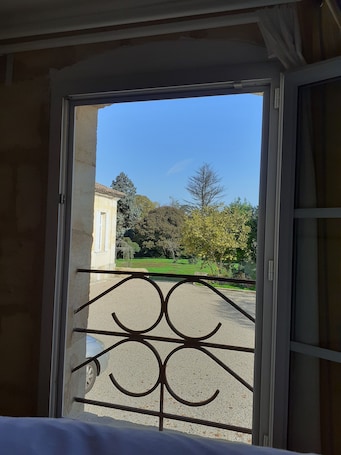 Comfort Apartment | 1 bedroom, premium bedding, soundproofing, iron/ironing board