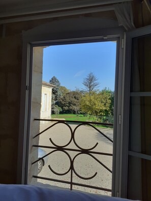 Departamento Confort | Ropa de cama de alta calidad y insonorización