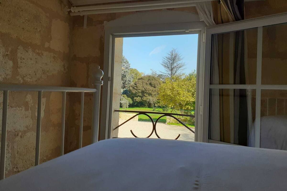 room 2 | premium bedding, soundproofing, iron/ironing board, free wifi