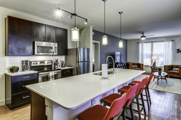 Apartment, 2 Bedrooms | Private kitchen - 7 East Austin (Austin)