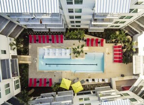 Outdoor pool - 7 East Austin (Austin)