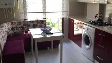 Family Apartment, 2 Bedrooms, Garden View, Garden Area | Living area