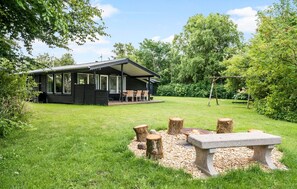 Outdoor dining - Amazing home in Hjerm with house a panoramic view (Hjerm)