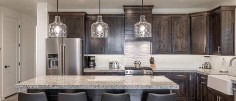 House, Multiple Beds (Hideaway On The 2nd Green) | Private kitchen | Toaster, blender, freezer, ice maker