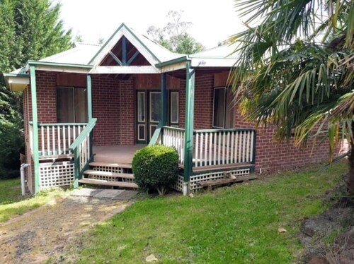 Sandys Pottery Cottage- pet friendly, wineries,
