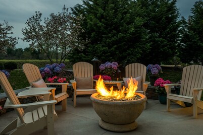 Free Breakfast. Seasonal Outdoor Pool. Gym. Great for Business Travelers!