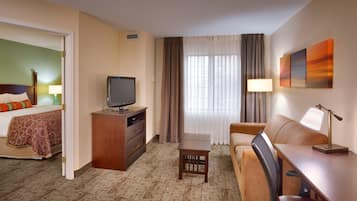 1 bedroom, in-room safe, iron/ironing board, free WiFi