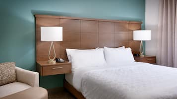 1 bedroom, in-room safe, iron/ironing board, free WiFi