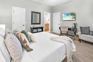 4 bedrooms, desk, iron/ironing board, travel cot