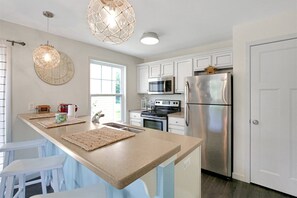 House | Exterior - This Must be the Place (Ottawa)