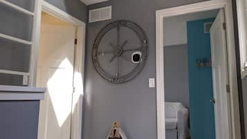House, Multiple Beds (Spyglass Inn) | 2 bedrooms, free WiFi, bed sheets