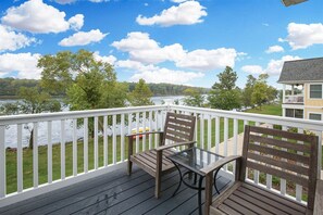 House | Exterior - Serenity Now #24 (Ottawa)