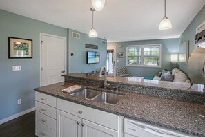 House | Private kitchen - Serenity Now #24 (Ottawa)