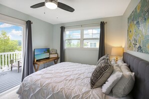 House | Exterior - Serenity Now #24 (Ottawa)