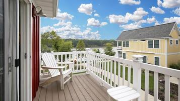 House, 2 Queen Beds (Red Anchor) | Exterior