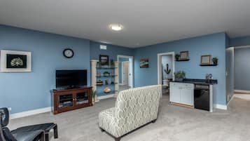 House, Multiple Beds (Serendipity) | Living room | TV