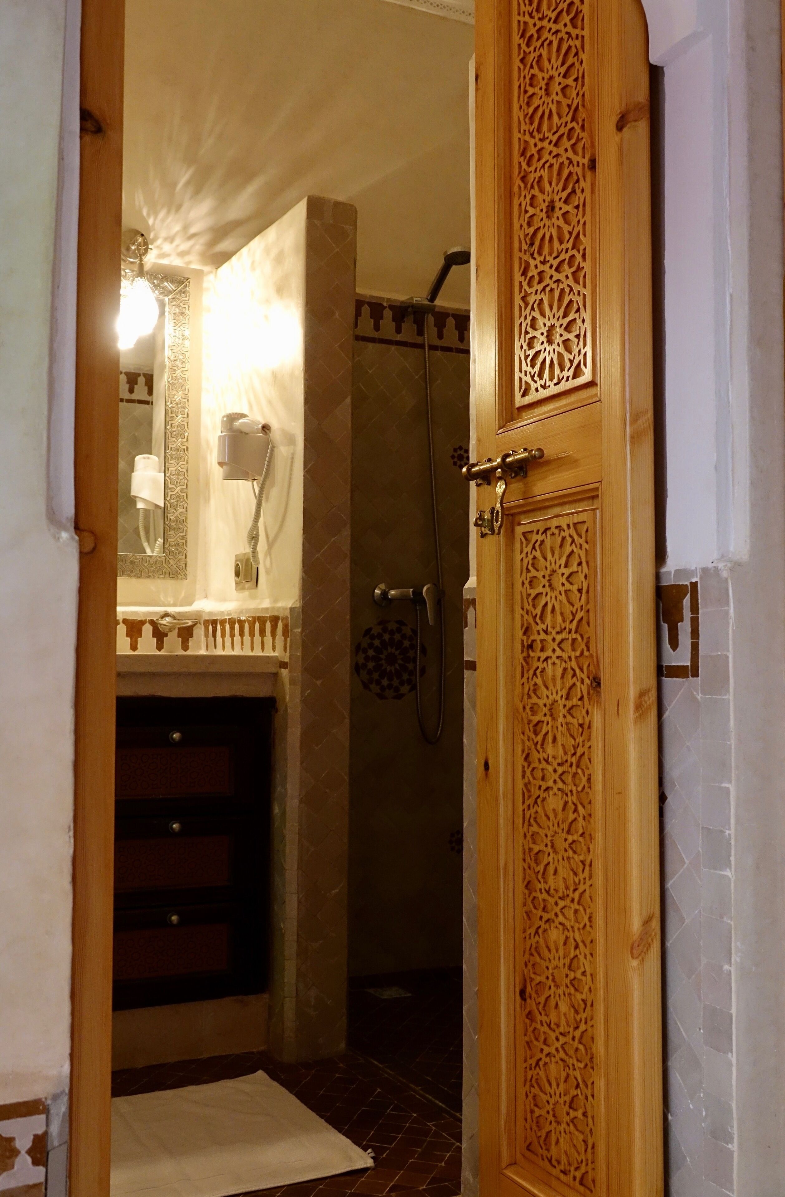 Photo - Riad Shajara