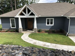 Exterior - Butler on the Lake 3 Bedroom House (Hot Springs)