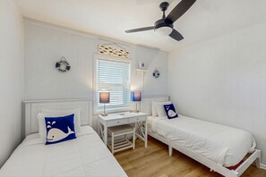 2 bedrooms, iron/ironing board, WiFi, bed sheets