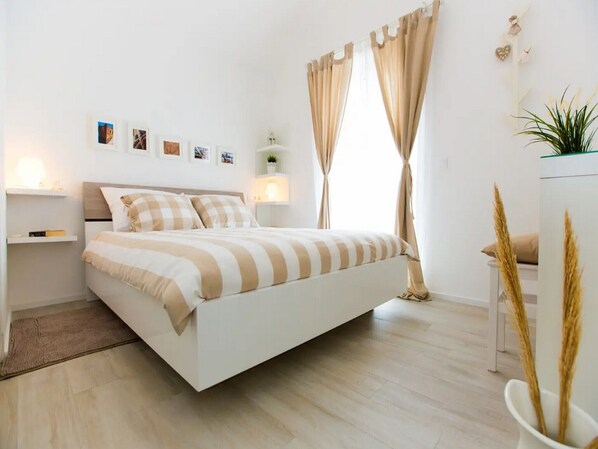 1 bedroom, iron/ironing board, WiFi, bed sheets