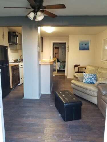 Coastal fishing and duck hunting  getaway one bedroom