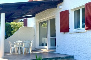 Outdoor dining - N081 - Numana, villa with garden (Numana)