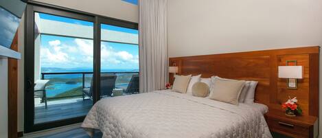 1 makuuhuone, silitysrauta/-lauta, vauvan matkasänky, vuodevaatteet