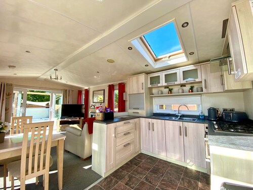 Woody's Retreat. Felmoor Park