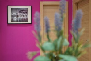 Interior - Seaview Rooms - Queen Room with Balcony by Wonderful Italy (Cefalù)