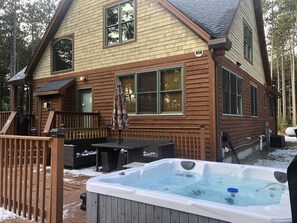 Property grounds - Red Pines Lodge near Wisconsin Dells (Adams)
