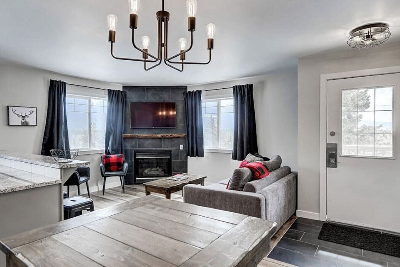 TV connectée, cheminée, Netflix, services de streaming