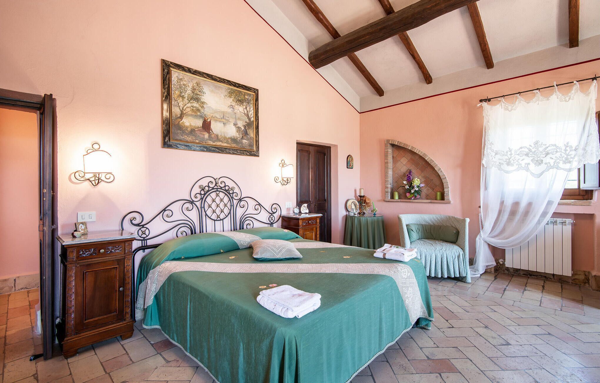 5 camere, culla da viaggio, Wi-Fi gratuito