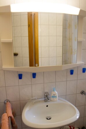 Unclassified image, 5 of 11, button - Apartment 3 - House Rita (Bad Sachsa)