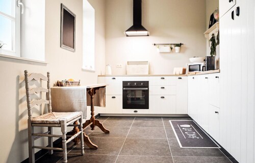 Awesome home in Stavele with WiFi