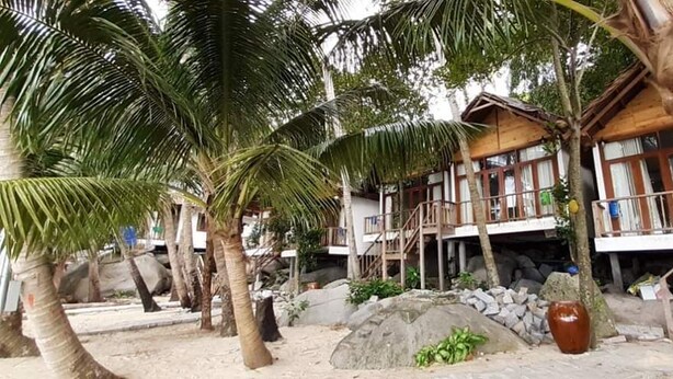 Panoramic Tree House | Courtyard view - Khu du lich Bai Bang (Kien Hai)