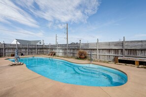 Pool - 5714- Whalebone Villa, | Semi-Oceanfront | South Nags Head | Sleeps 12 (Nags Head)