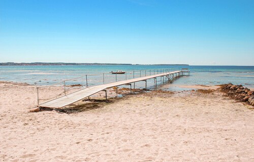 Stunning home in Ebeltoft with WiFi