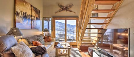 TV, fireplace, video games, DVD player