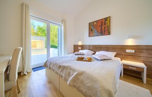 3 bedrooms, in-room safe, free WiFi, bed sheets - 3 bedroom nice home in Risika (Risika)