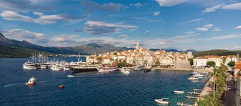 Cozy home in Blato with house sea view