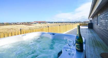 Amazing home in Thisted with sauna