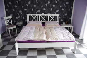 2 bedrooms, WiFi, bed sheets