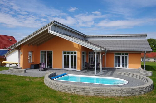 Ferienhaus in Strasen mit Pool, (Mundt, Undine) H2 - Ferienhaus in Strasen mit