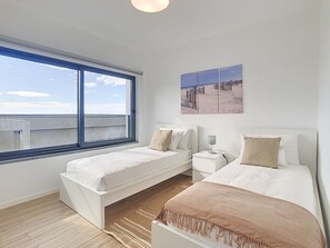 4 Schlafzimmer, Reisekinderbett, kostenloses WLAN, Bettwäsche