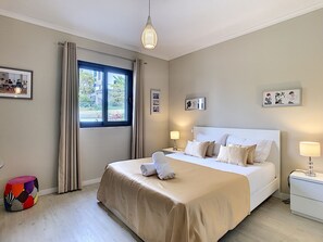 3 Schlafzimmer, Bügeleisen/Bügelbrett, Reisekinderbett, kostenloses WLAN