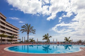 Pool - Vista Monumental - Three Bedroom Apartment, Sleeps 6 (Funchal)
