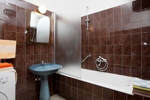 Bathtub