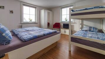 3 Schlafzimmer, Reisekinderbett, kostenloses WLAN